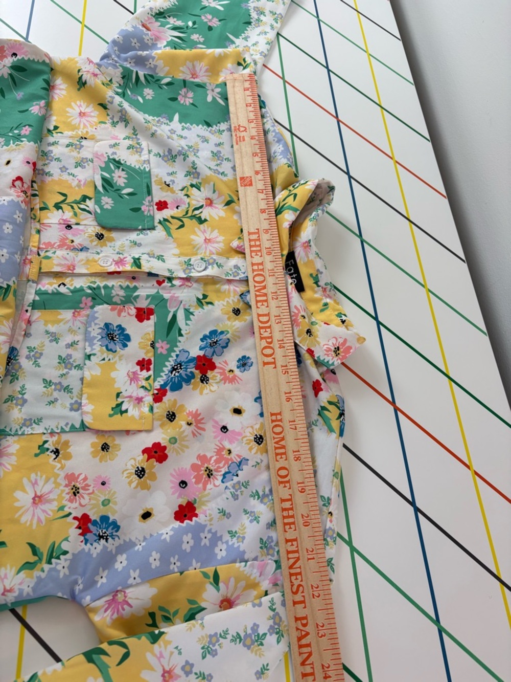 Fate Yellow Green Blue Floral Patchwork Button-Up Shirt Size Small - Picture 8 of 8